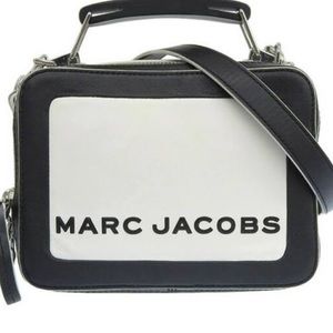 Used Marc Jacobs Mark Jacobs Leather Textured Box Shoulder Bag White Black